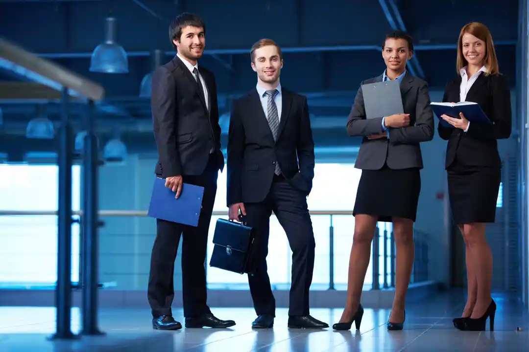 How the Right Uniform for Company Teams Enhances Corporate Culture
